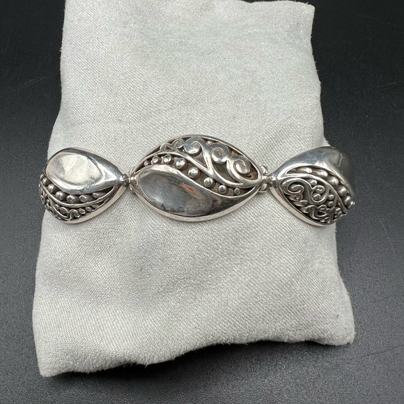 Signed Brighton Love Affair Silver Tone Retired Bracelet - Picture 1 of 15